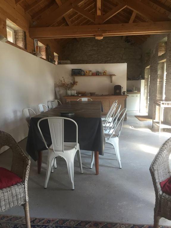 Bed and Breakfast Le Rozet à Vendat Extérieur photo