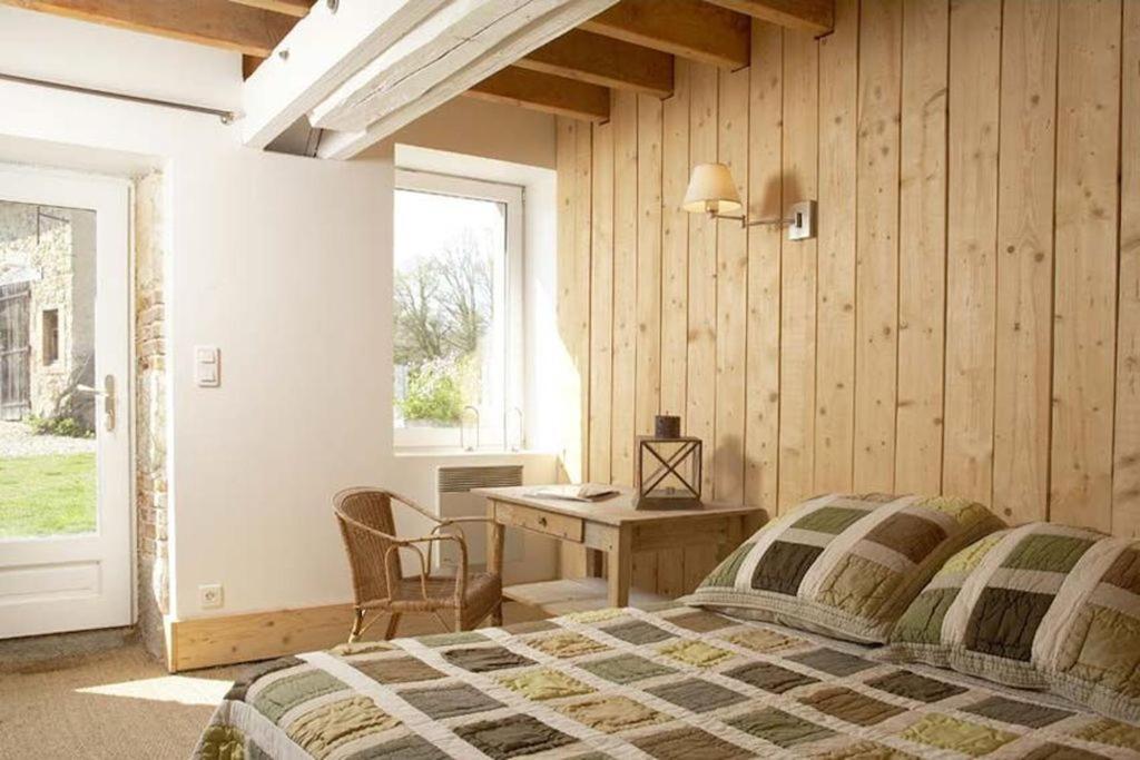 Bed and Breakfast Le Rozet à Vendat Extérieur photo